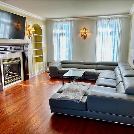 Villa Laval Bord De L'Eau Екстериор снимка