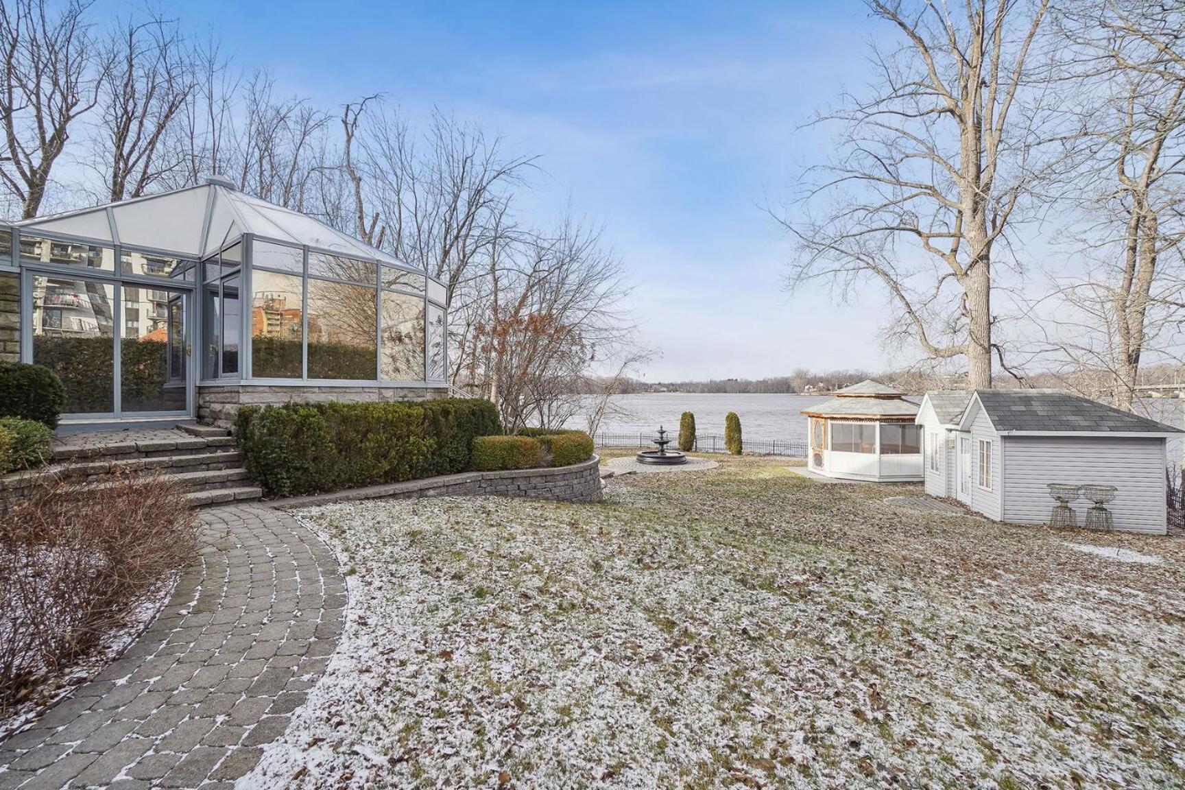 Villa Laval Bord De L'Eau Екстериор снимка
