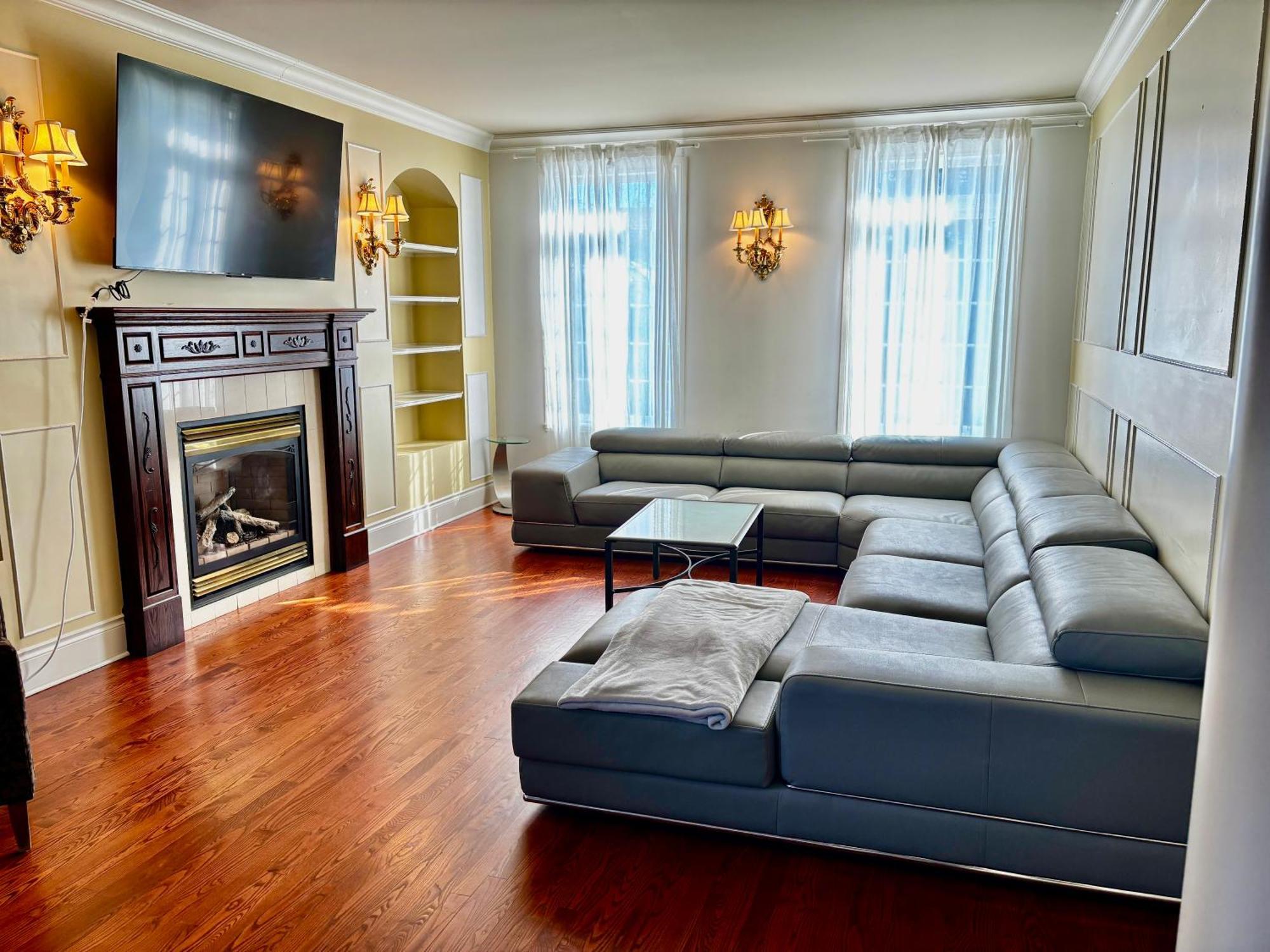 Villa Laval Bord De L'Eau Екстериор снимка